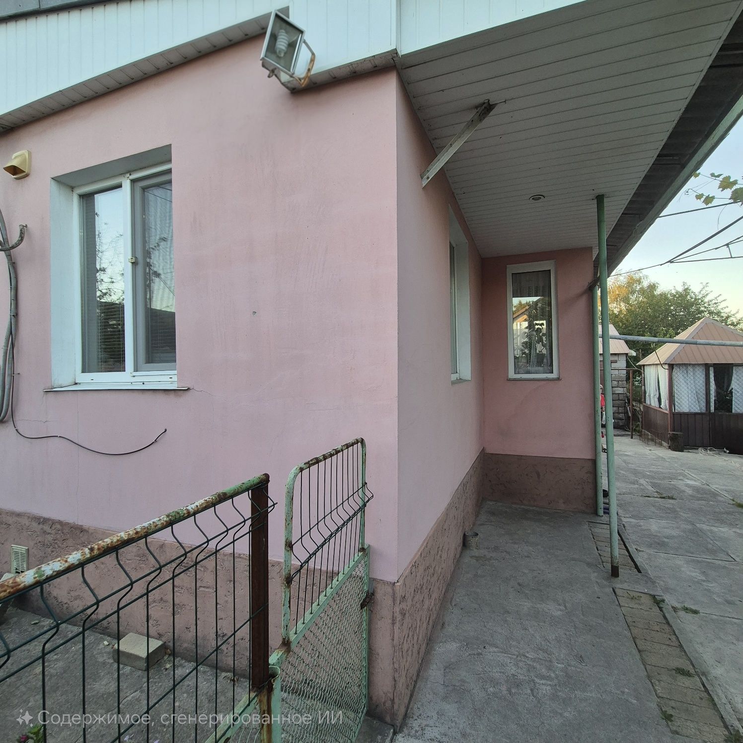 Дом возле АТБ в Романково