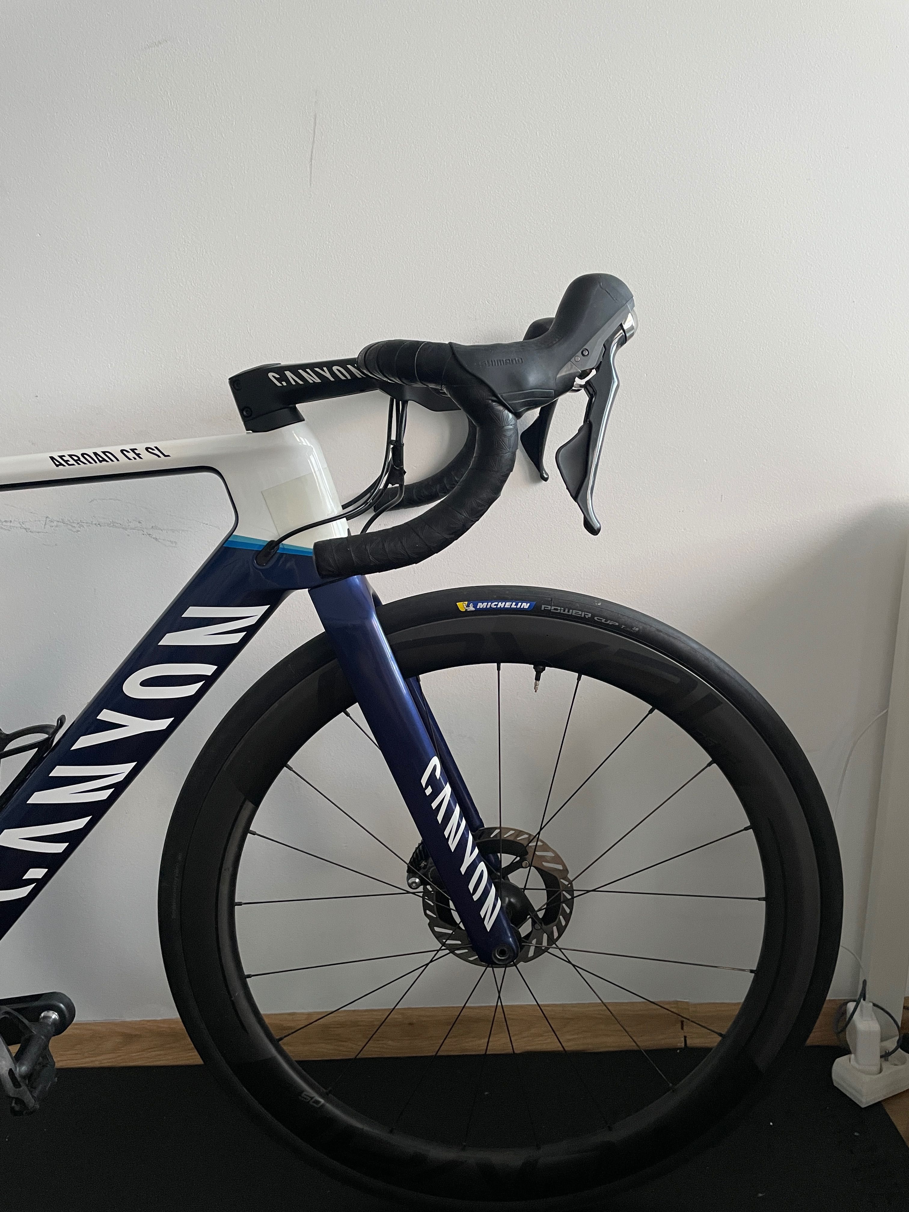 Rower szosowy Canyon Aeroad CF SL8 [M] model 2023 + pomiar mocy