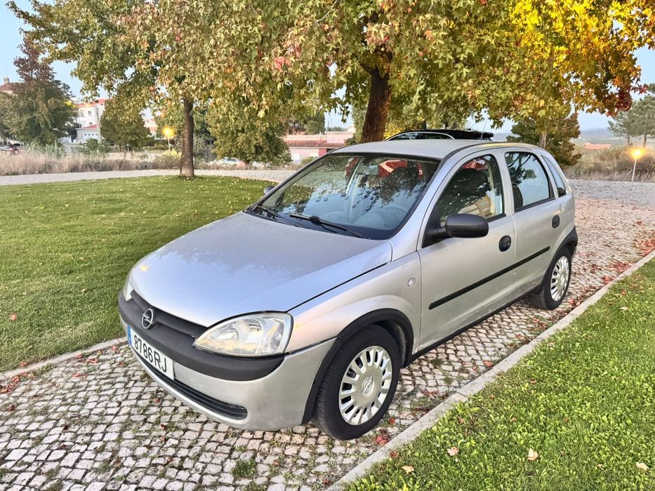 Opel Corsa C ano 2002
