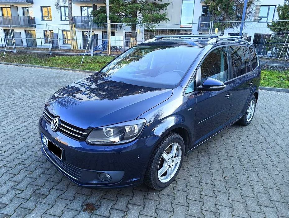 Touran 2.0 Diesel DSG automat 7osób Zarejestrowany Panorama Navi HAK