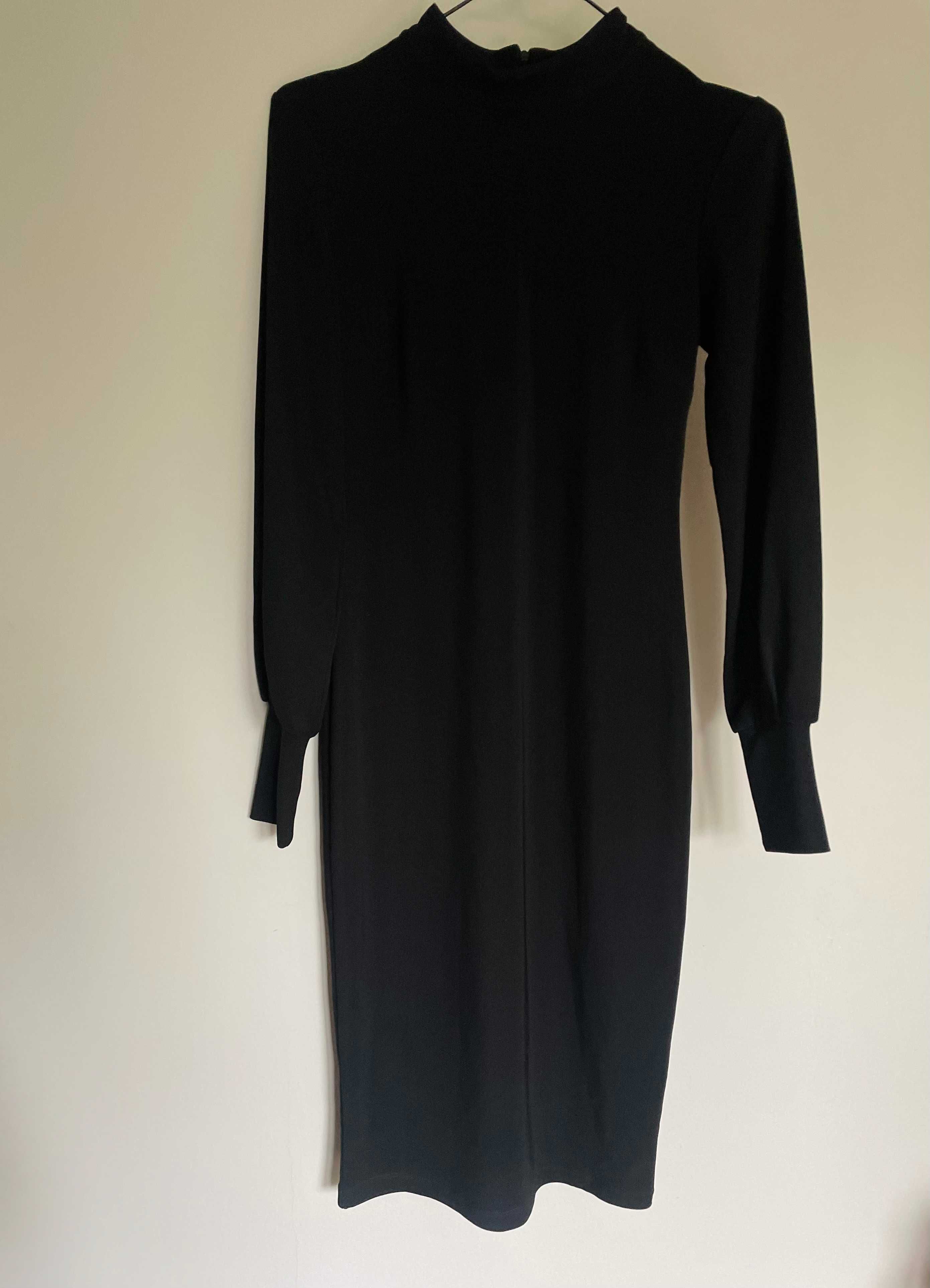 Suknia czarna  z długim rękawem (Nowa)