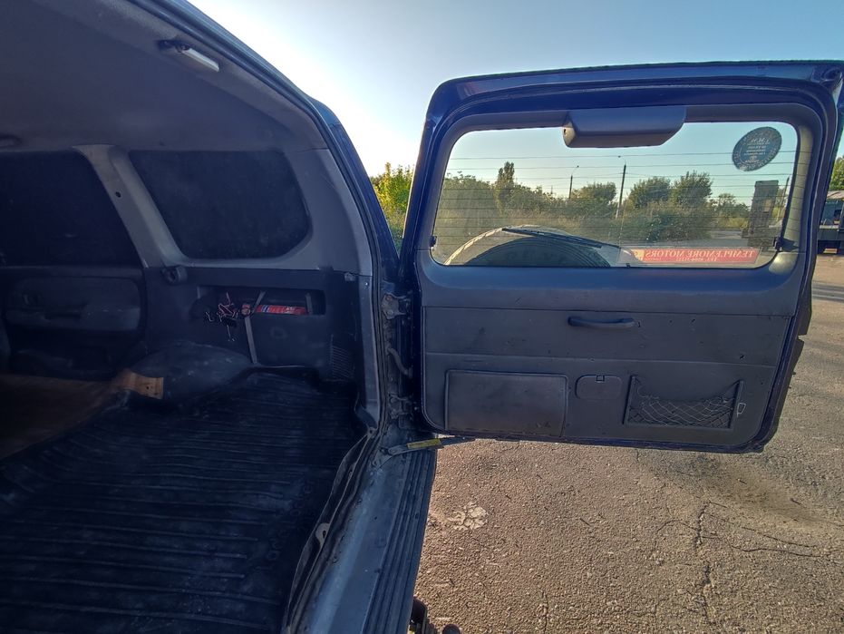 Toyota Land Cruiser Prado 90