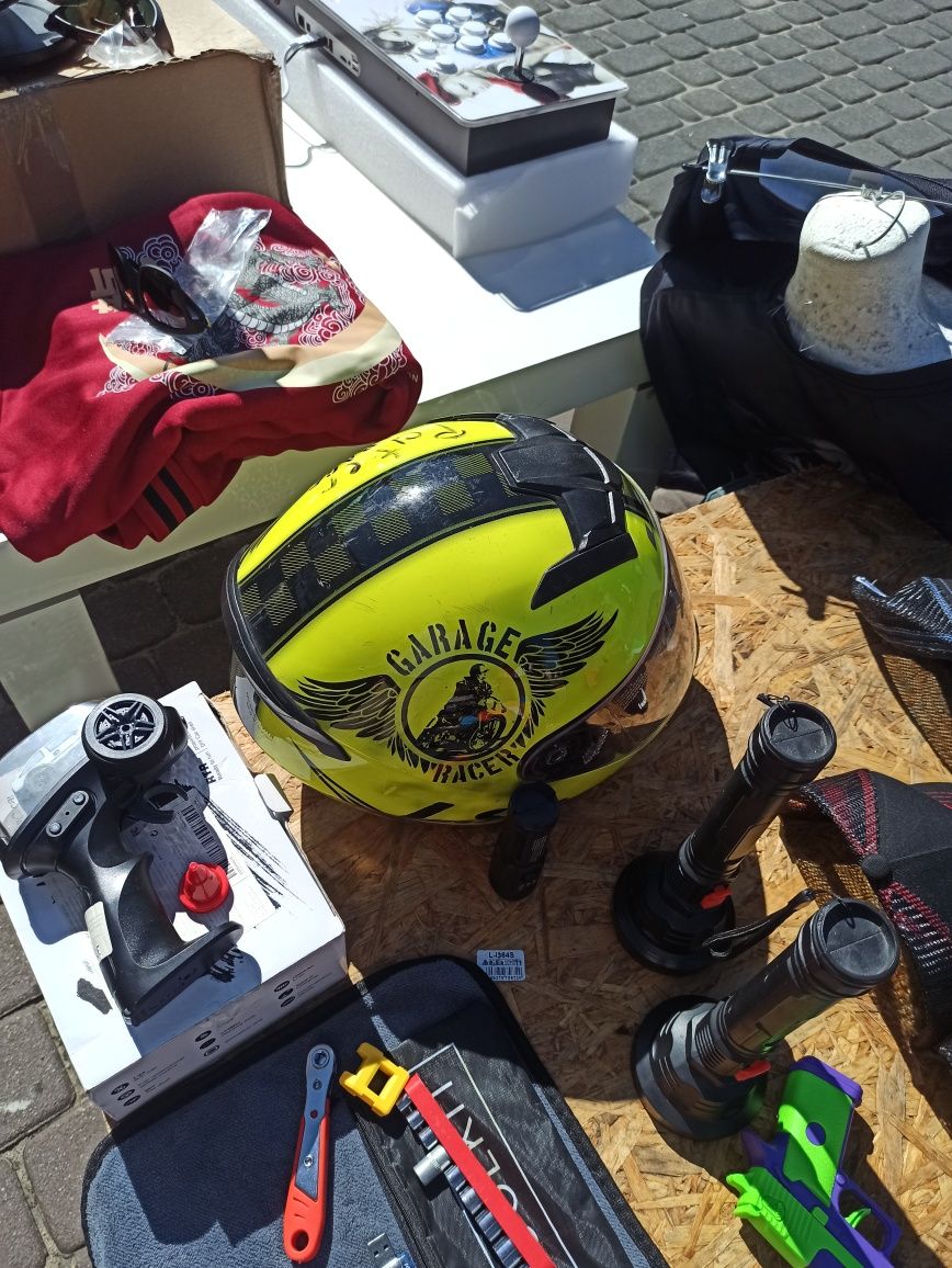Kask motocyklowy ls2 autografem f azowskiego co pił vode z pigwinami