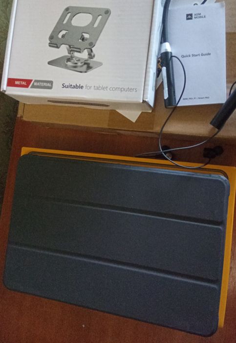 Планшет,ноутбук,стереосистема