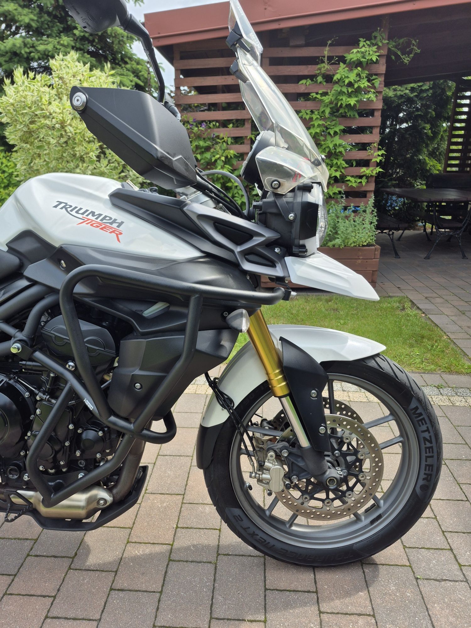 Triumph Tiger  800