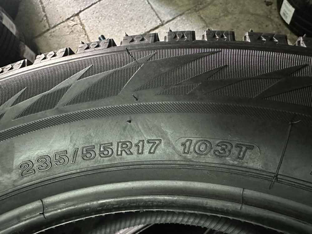 235/55/17 R17 Bridgestone Blizzak Ice 4шт нові зима