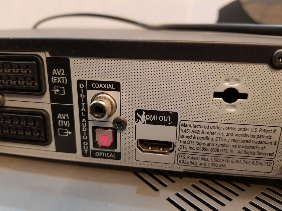 SAMSUNG DVD-HR773 - nagrywarka DVD z oryginalnym pilotem