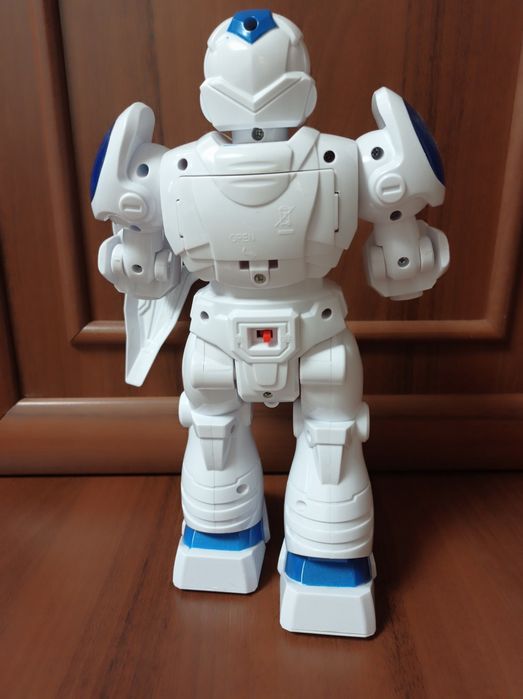 Робот музичний інтерактивний