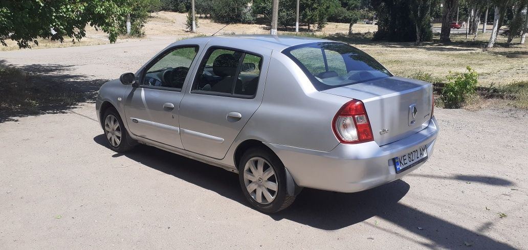 Автомат Рено Клио.