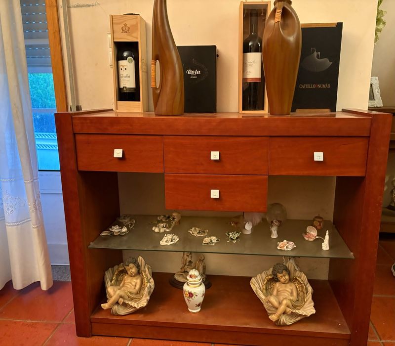 Móvel de sala em ótimo estado