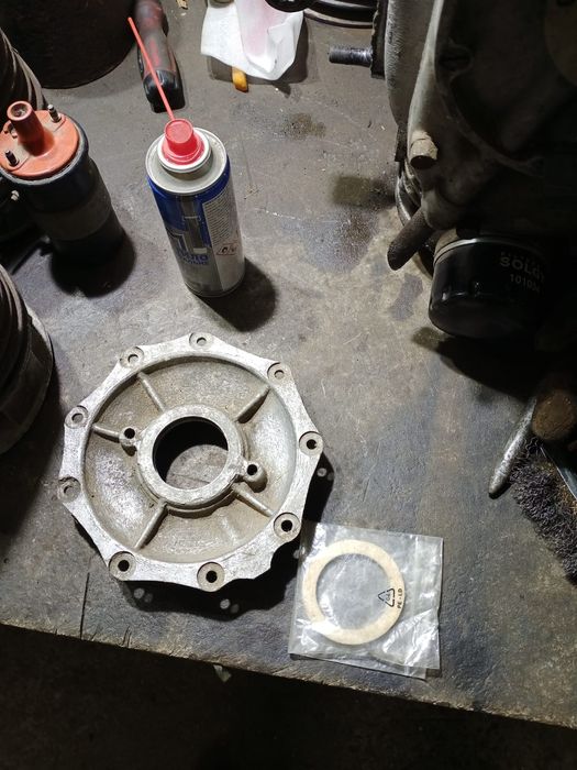 Задня кришка колінвала  мотоцикла к750