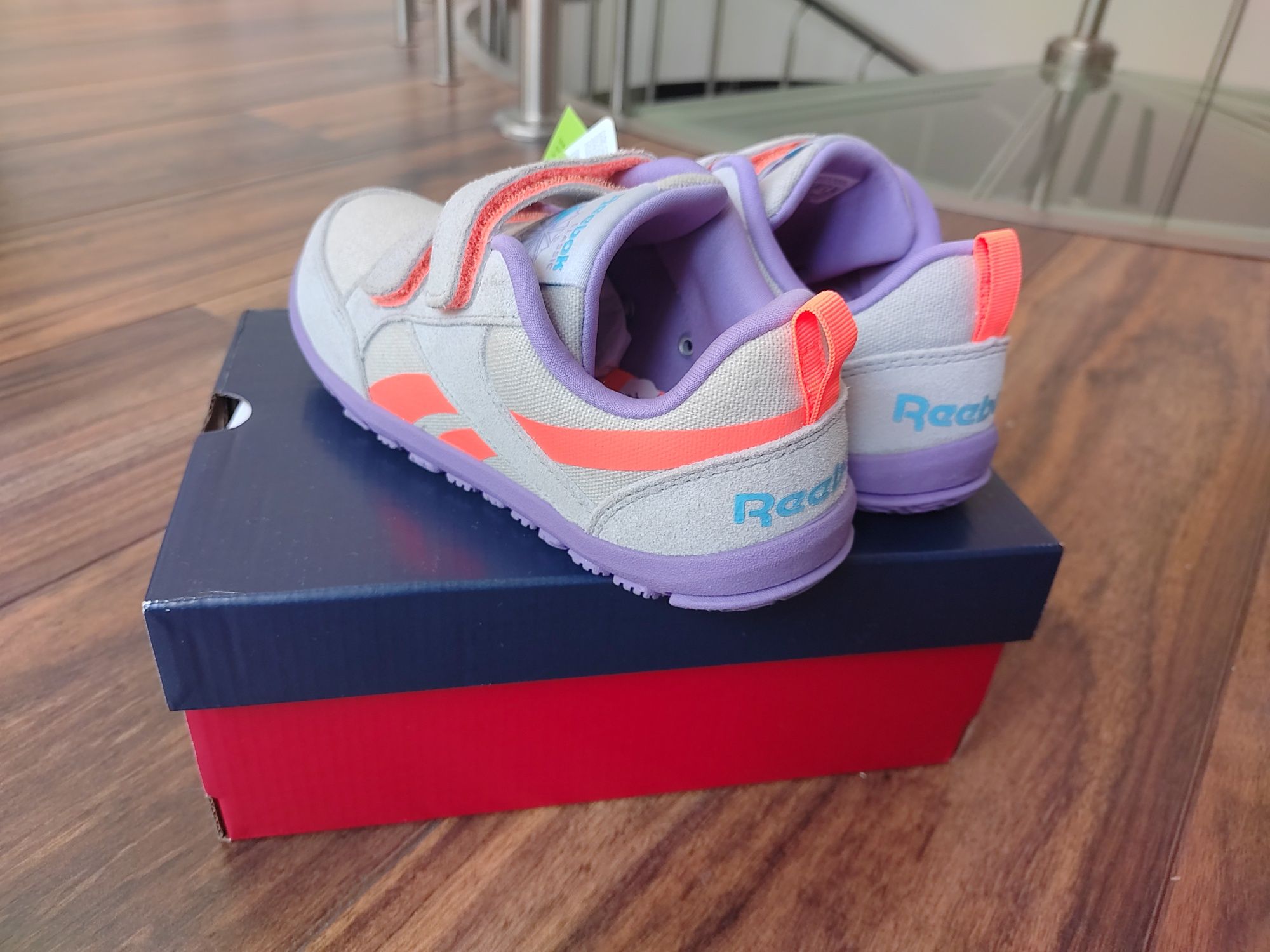 Reebok Ventureflex nowe buty na rzep 30,5 miękka podeszwa neon kolor