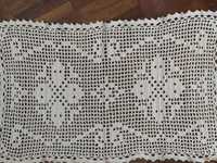 Naperon bege em renda de crochet 0,50m x 0,30m