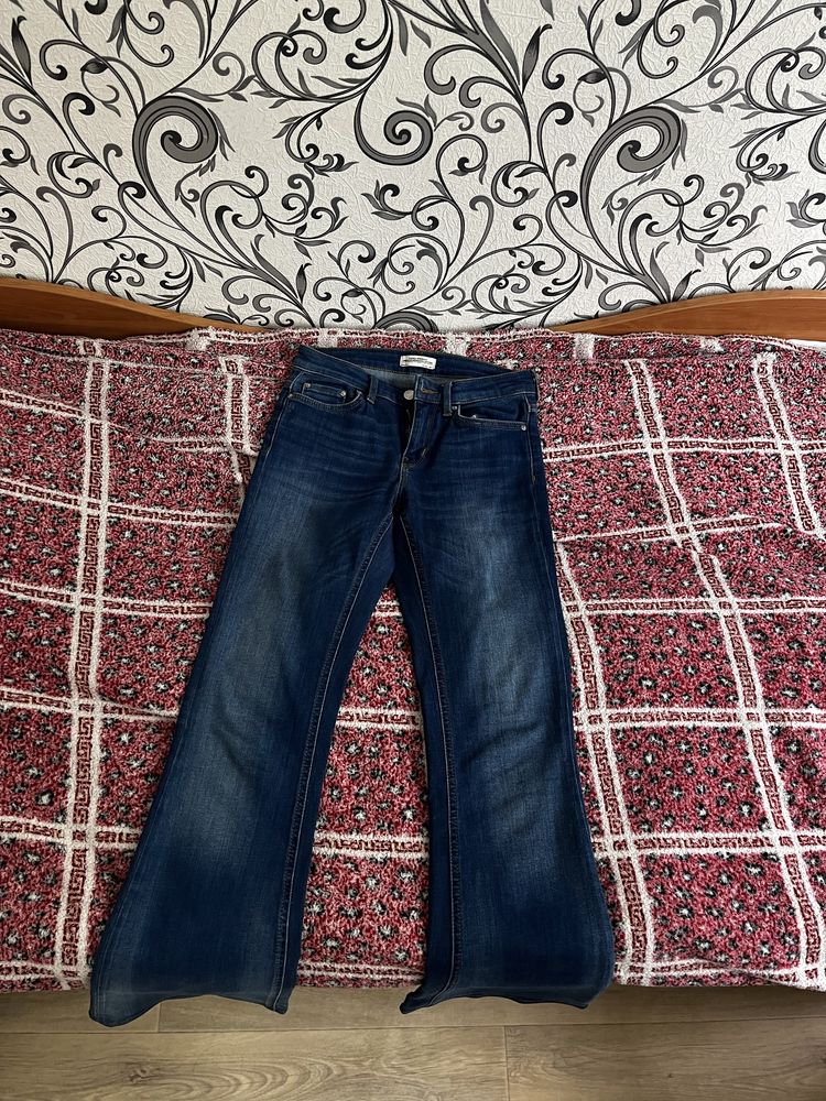 Продам джинсы zara на низькій талії