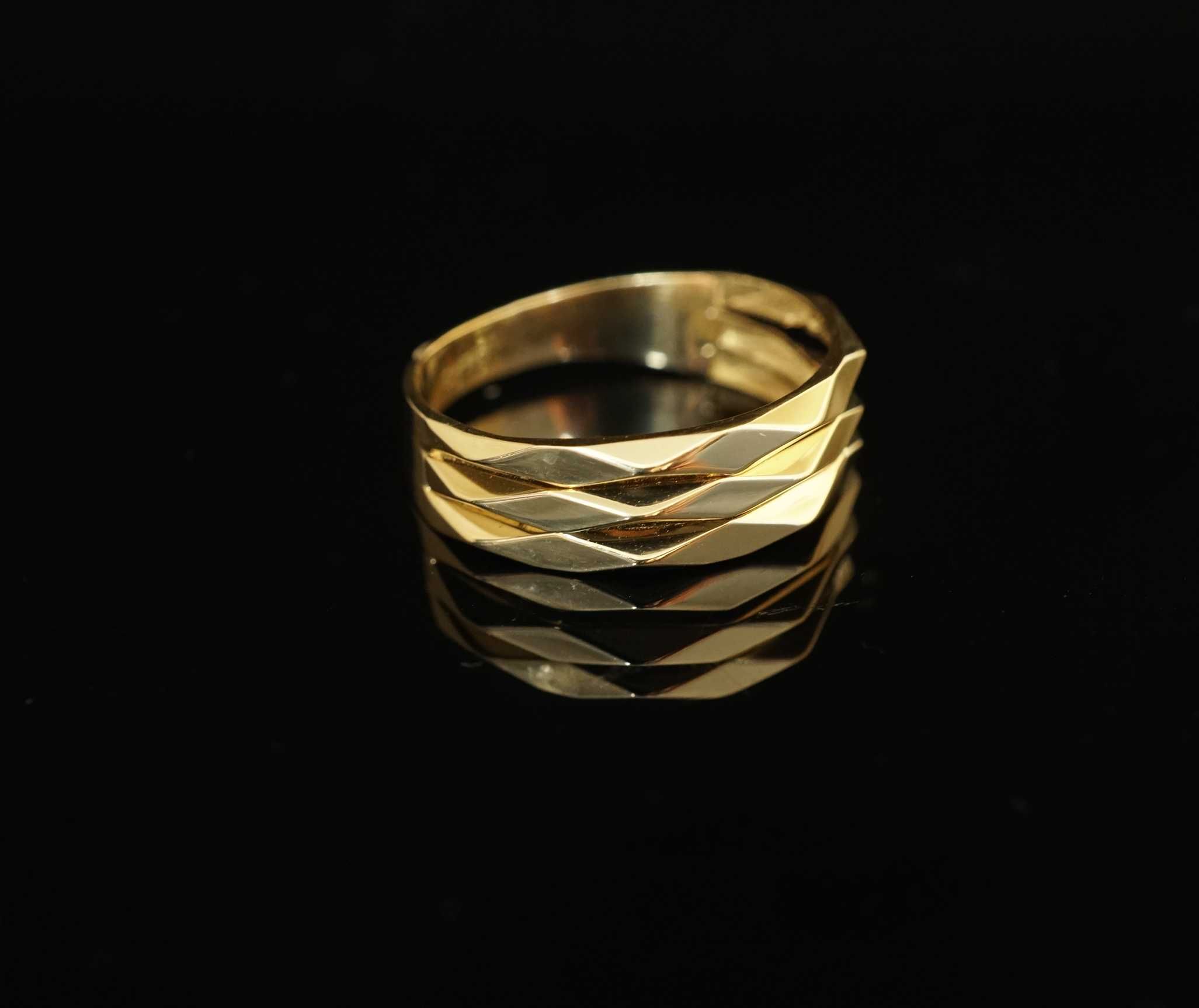 Złoto 585 - złoty pierścionek  rozm 21