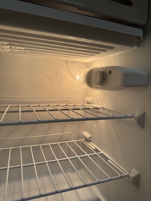 Frigorifico -  electronia modelo Hs121LN III