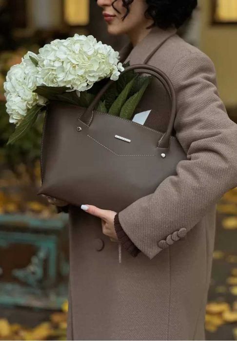 Жіноча шкіряна сумка Midi