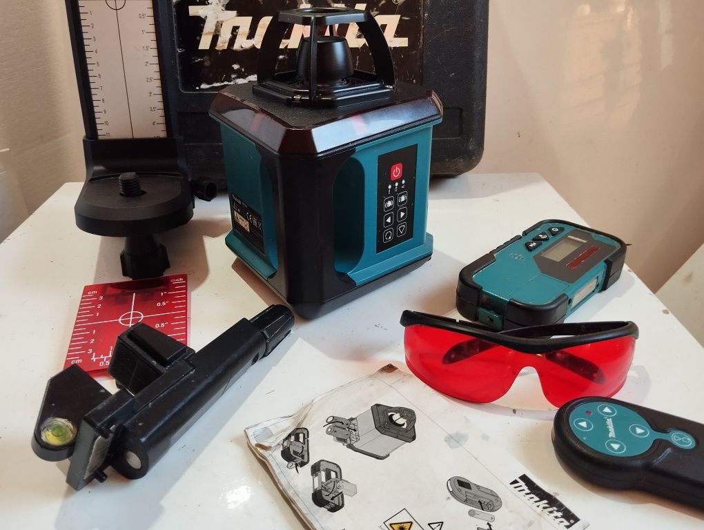 Makita DKR200 Laser 2 akumulatorowy laser obrotowy