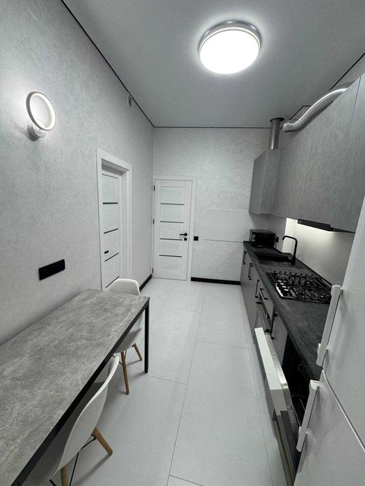 Оренда 1-кімнатної квартири Площа Ринок ЦЕНТР МІСТА ПЕРША ЗДАЧА