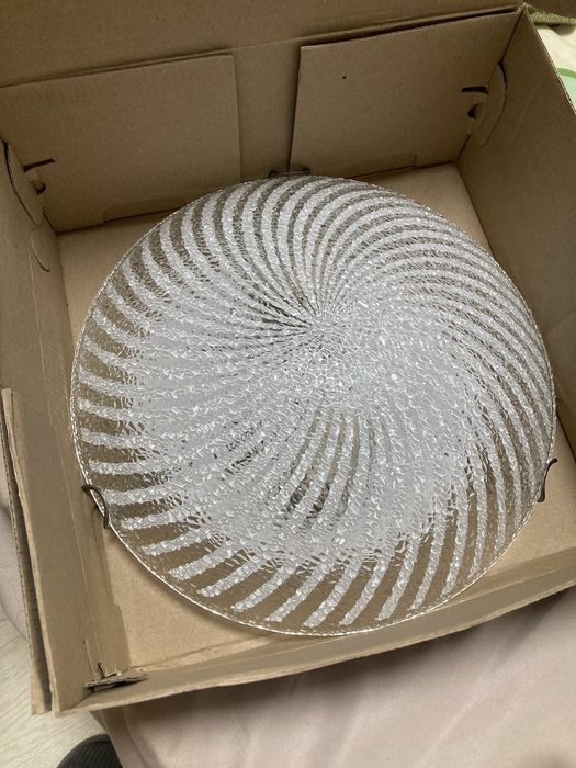 Кругла люстра з механізмом Б/у, хороший стан