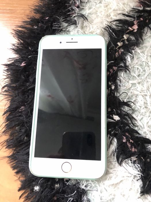 Продам iphone 7plus