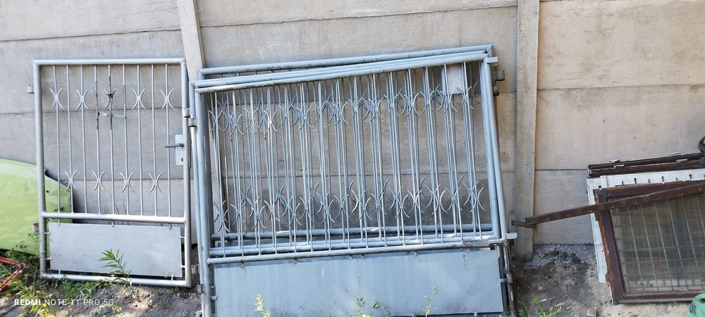 Dwie bramy i furtka plus slupki