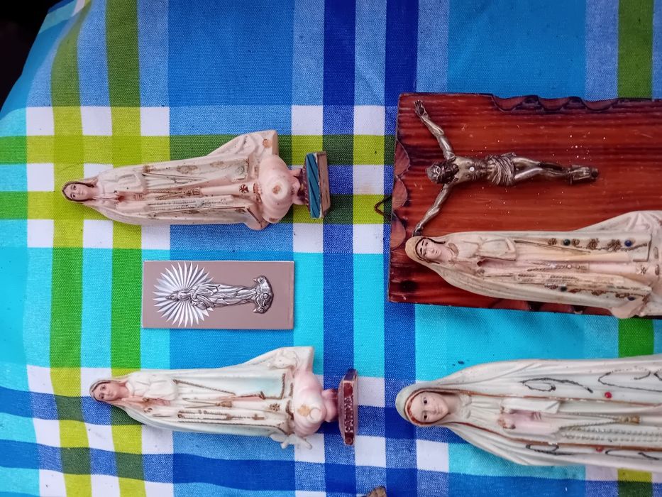 Conjunto de Figuras Religiosas