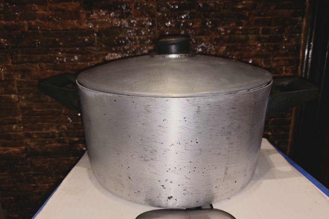 Кастрюли  СССР-3,5 л.5л.6л.