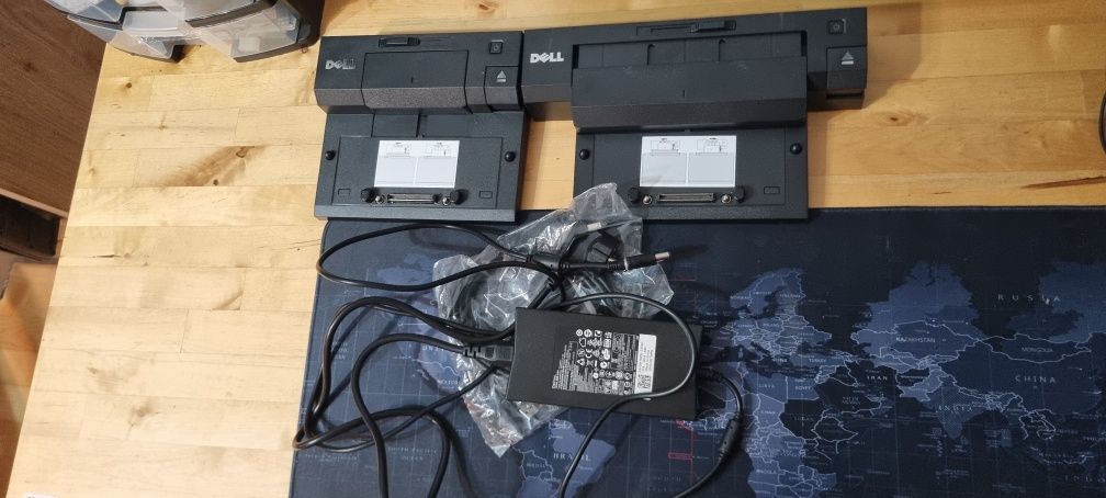 Dell E5570 I7 Radeon R7 dwie stacje dokujące ładowarka