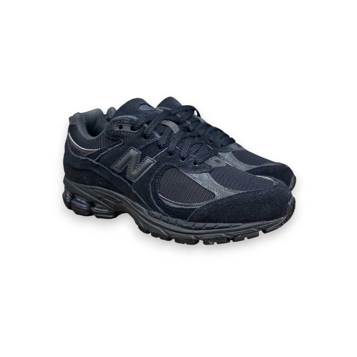 Czarne sneakersy New Balance 2002R r. 38 – zamszowe z amortyzacją