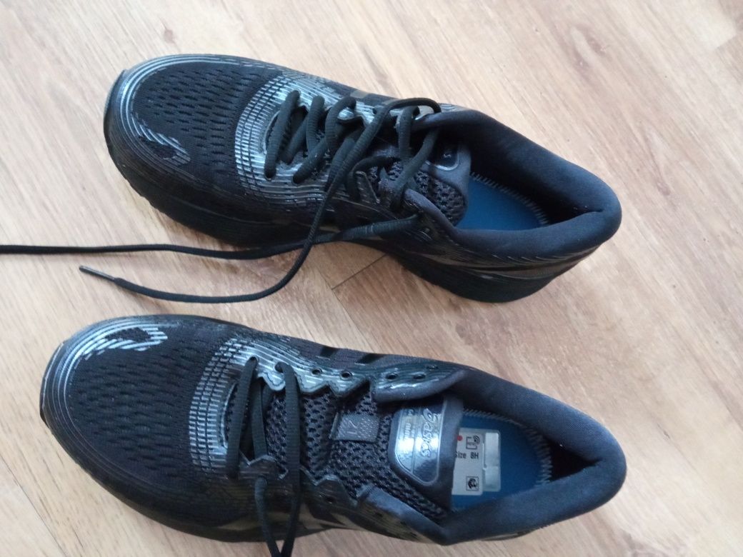 Asics Buty sportowe   21 Nimbus rozmiar ok.41
