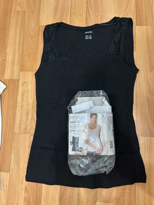 Майка женская Esmara с кружевом  XL новая в упаковке