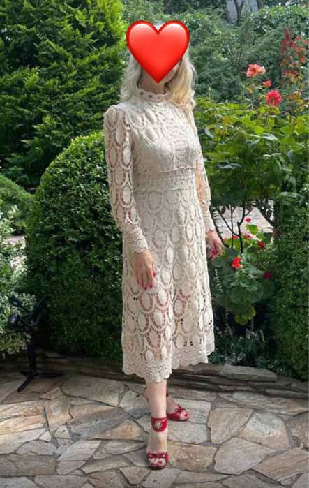 Платье нарядное гипюровое