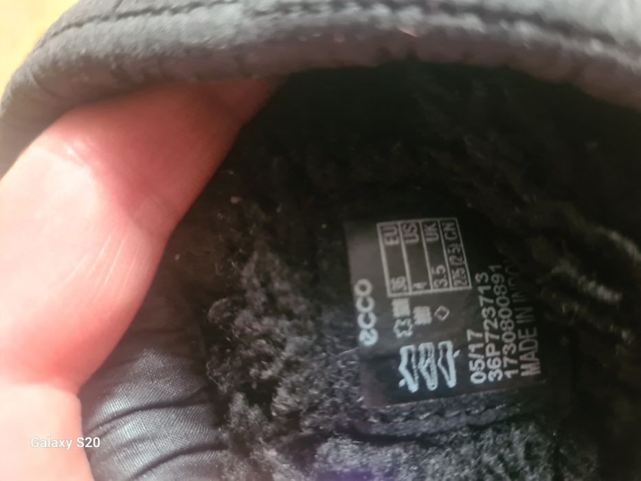 Продам зимние сапоги Ecco ukiuk