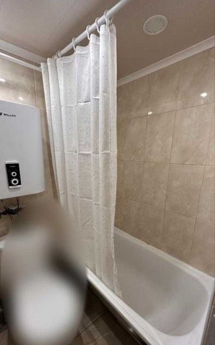 Продається 2 кімнатна готелька в районі Одеської.