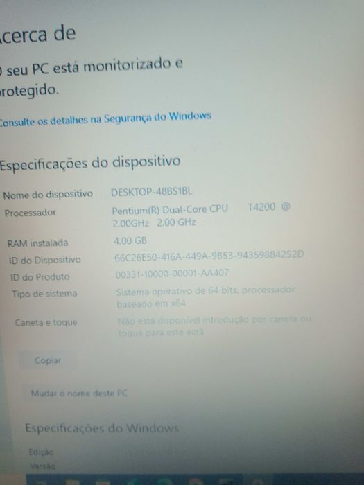 toshiba satelite
4 gb ram 
w10 
autonomia 1h30
