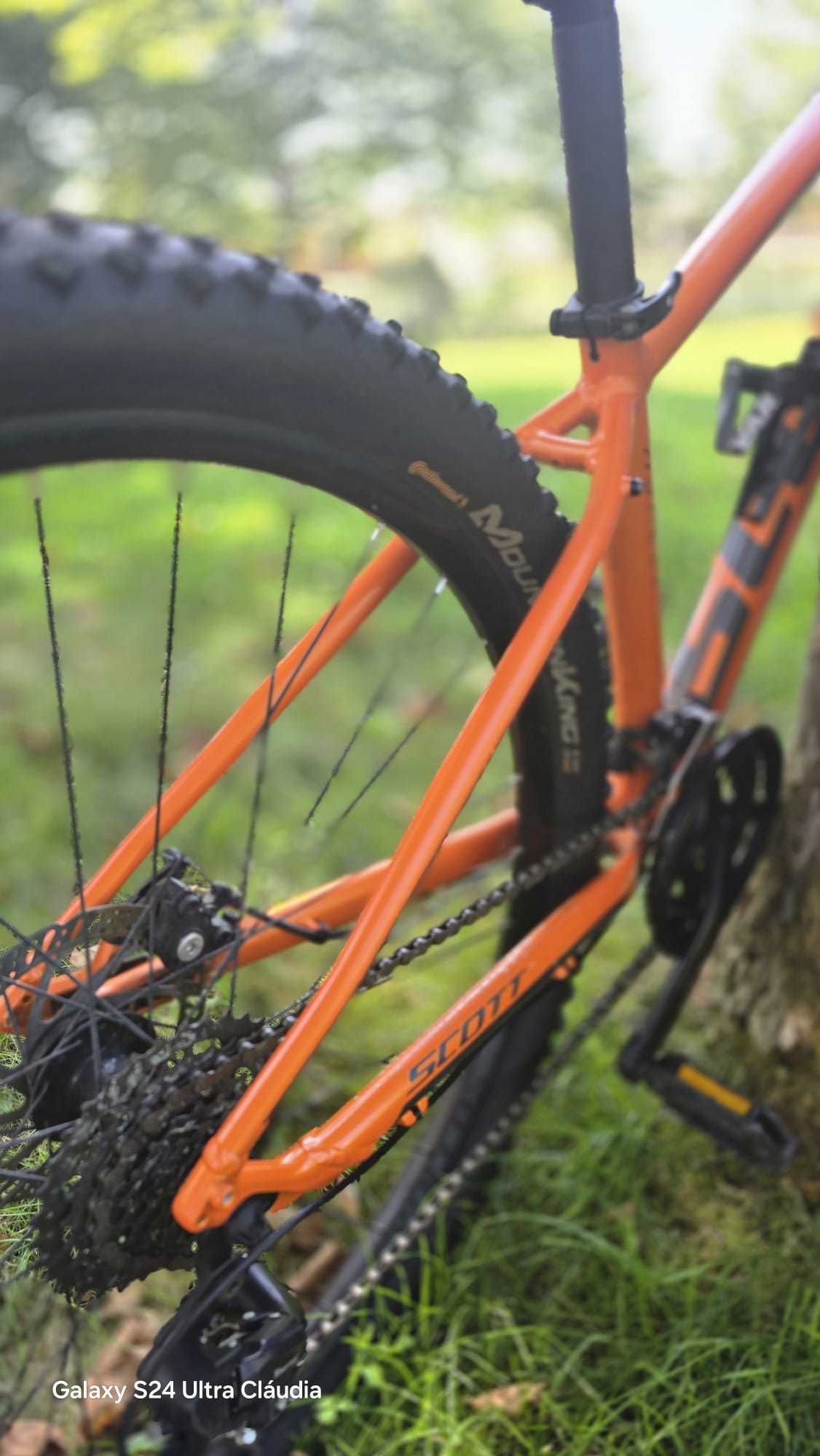 Bicicleta scott .