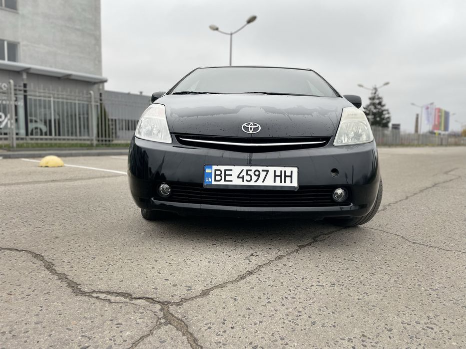 Продам тоета приус