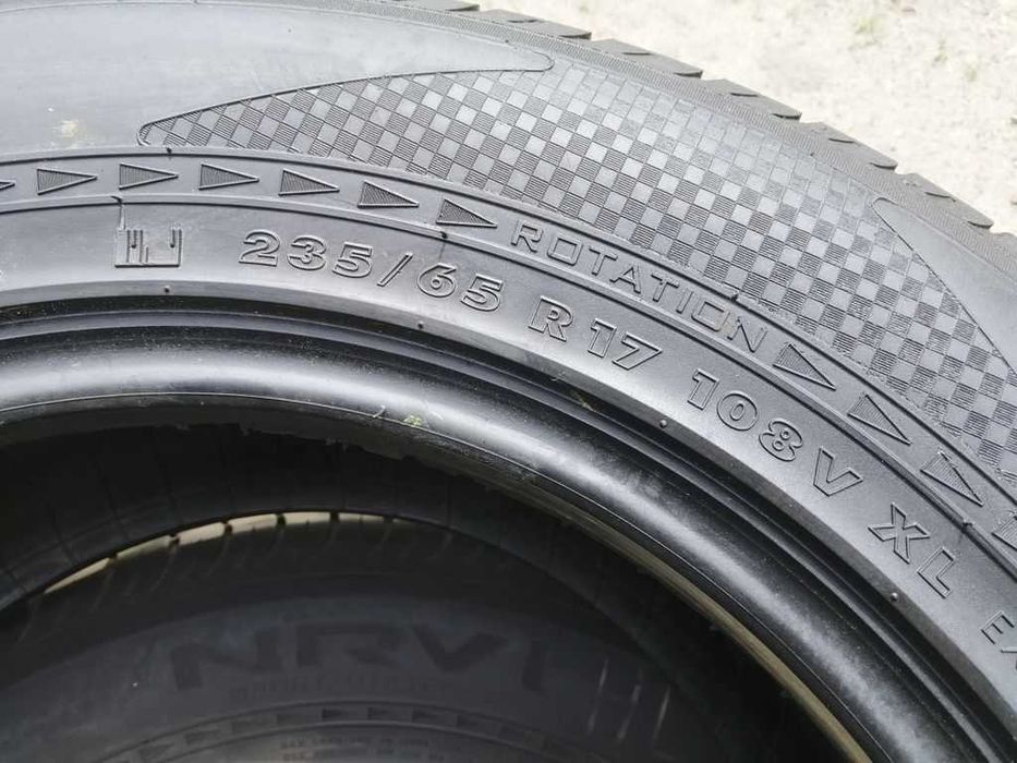 Nokian Nrvi sport utility 235/65R17 108V шини бу літо 2 штуки