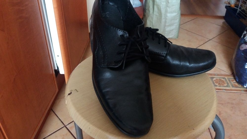 Buty eleganckie chłopięce czarne skóra ekologiczną komunia ślub