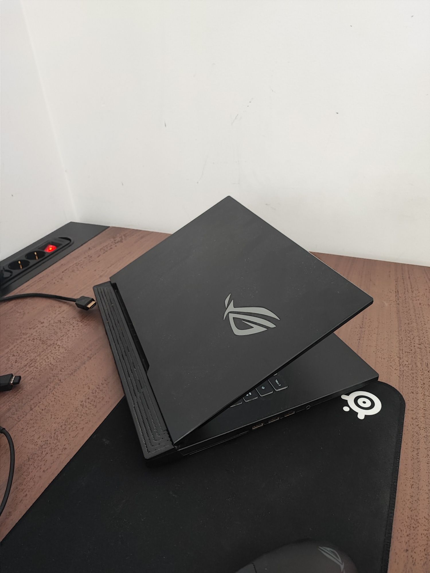 ASUS ROG Strix G15 G512 RTX20'60 i7-10'870 16GB 1TB SSD