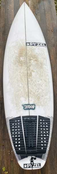 Prancha de surf Pyzel Shadow 5'10