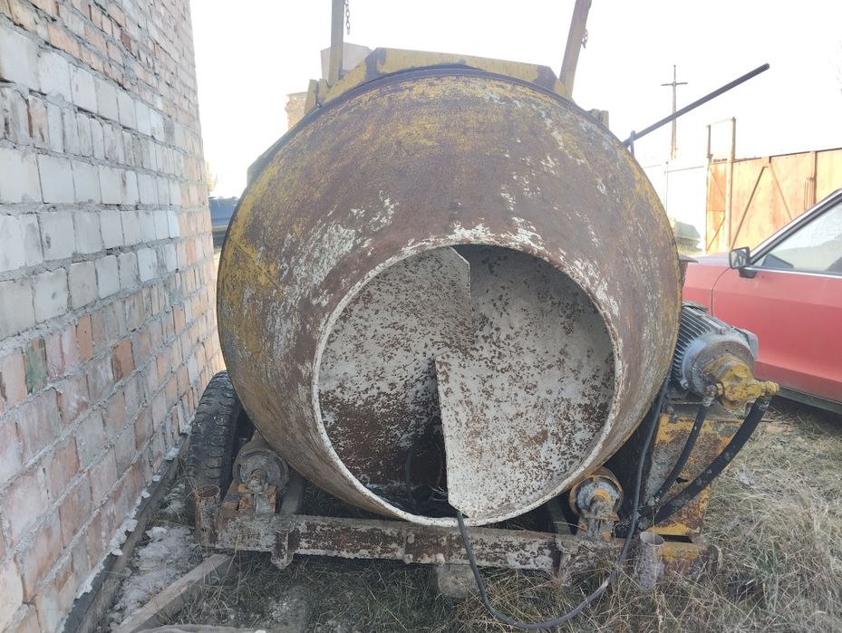 Бетономішалка пересувна промислова