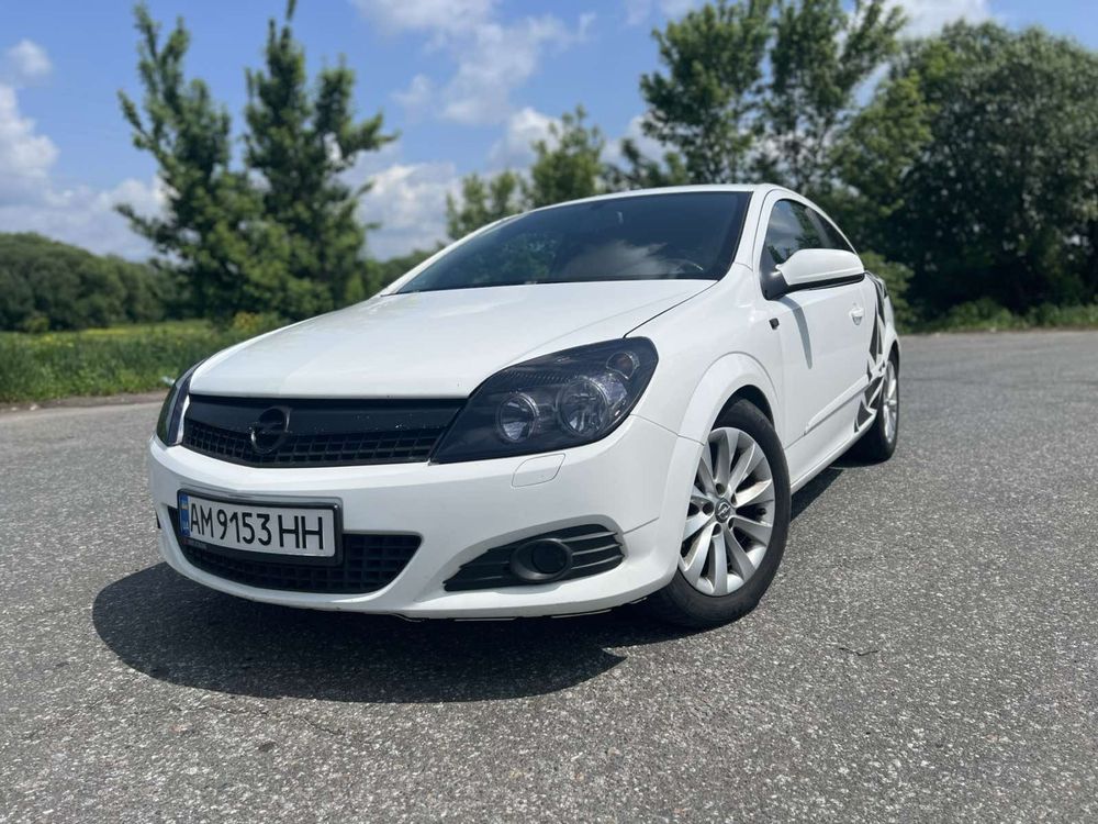 Opel Astra H, GTC , 2009