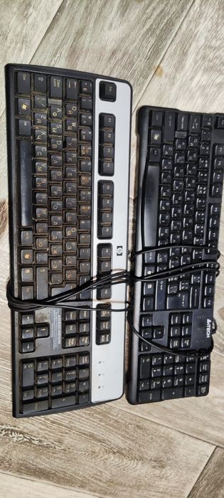 Разом 2 б.у клавіатури і 4 нові