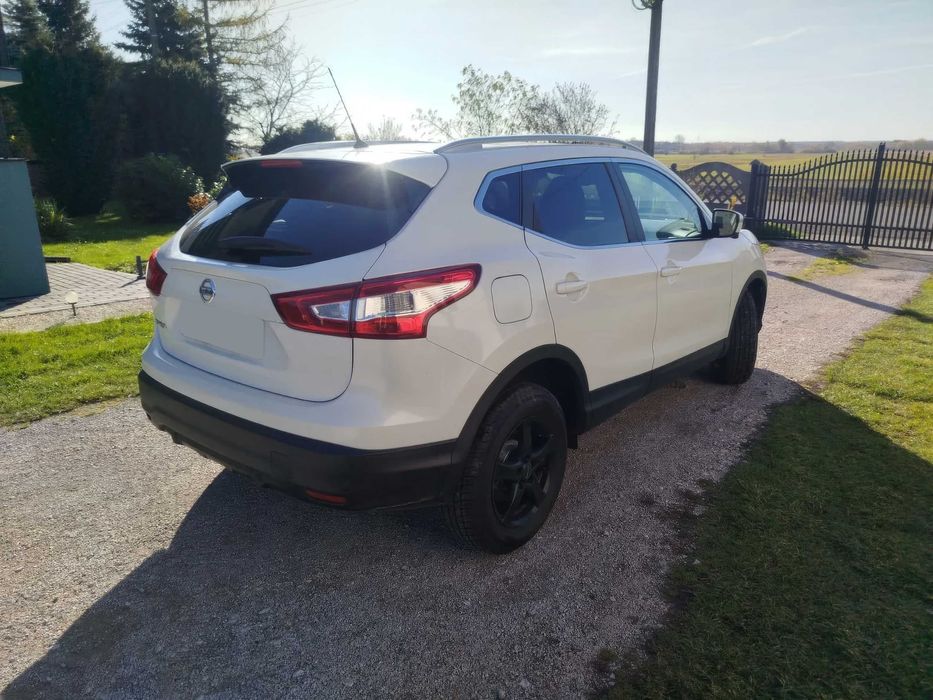 Nissan Qashqai      2016