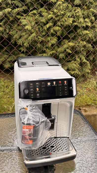 Кавомашини Phillips, EP5500 latte go!