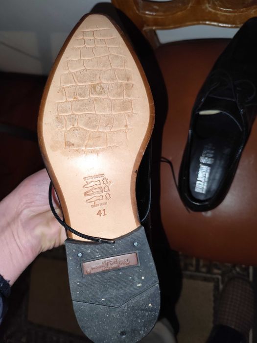 Sapatos de verniz , como novos ...