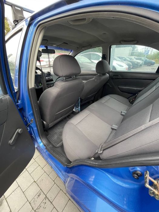 Автомобіль Chevrolet Aveo