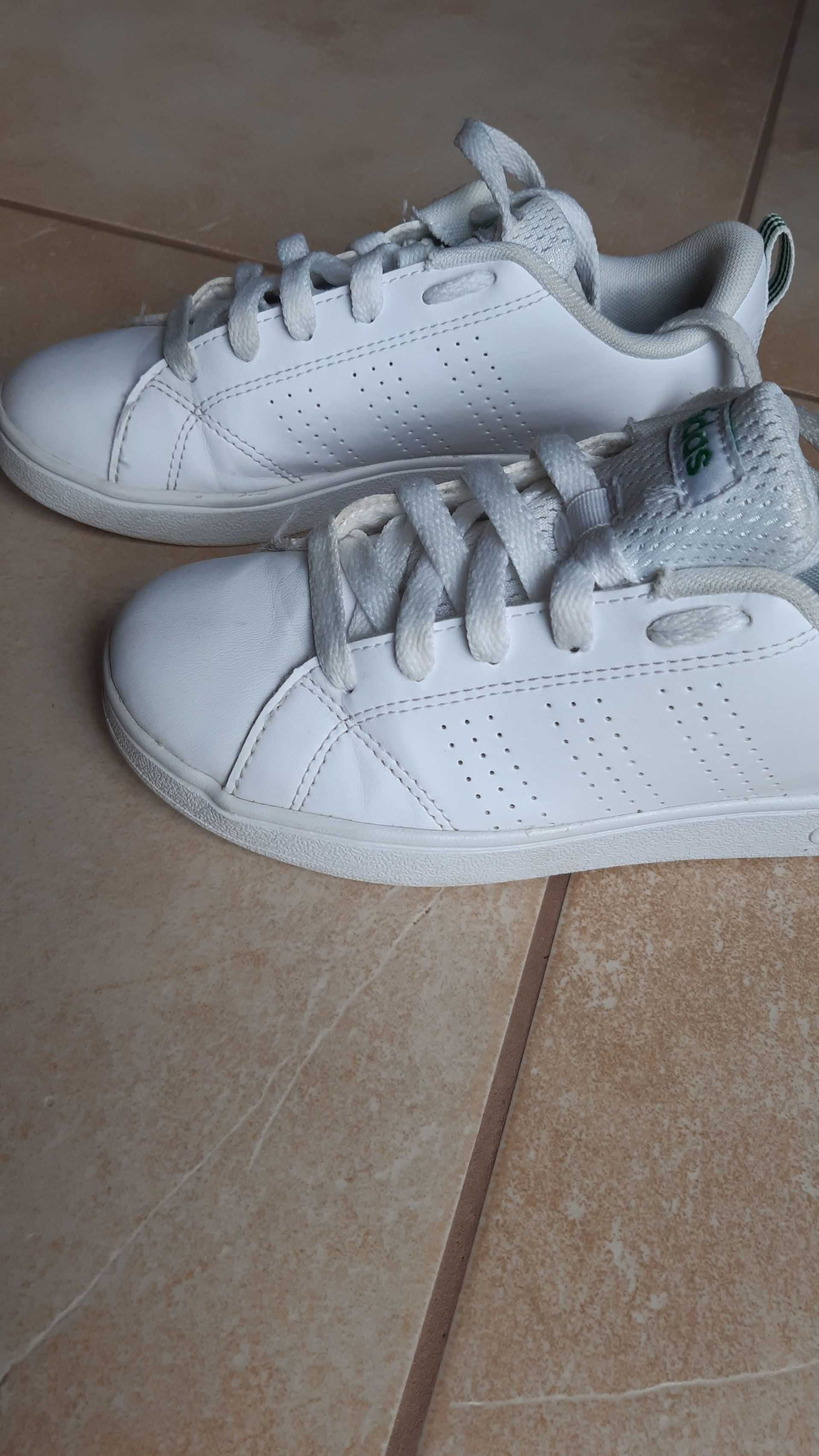 Buty Adidas oryginał dla dziewczynki  r.33 Białe